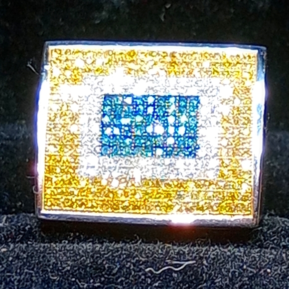 10k white gold with 2 carats of diamonds